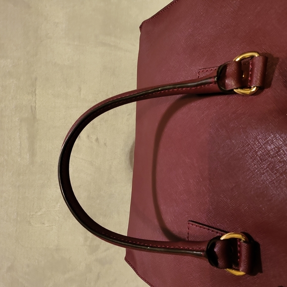 Michael Kors Large Hamilton Tote Maroon W/ Goldtone Hardware Large - BOGO HALF - Picture 10 of 12